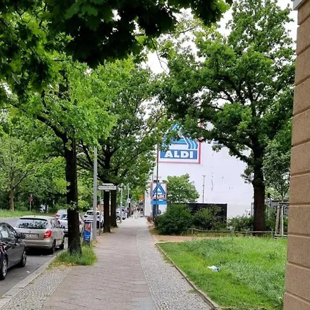 Apartament Schoenes Gesamtes Gegenueber Vom Botanischen Garten Und Nahe S Rathaus Steglitz Berlin